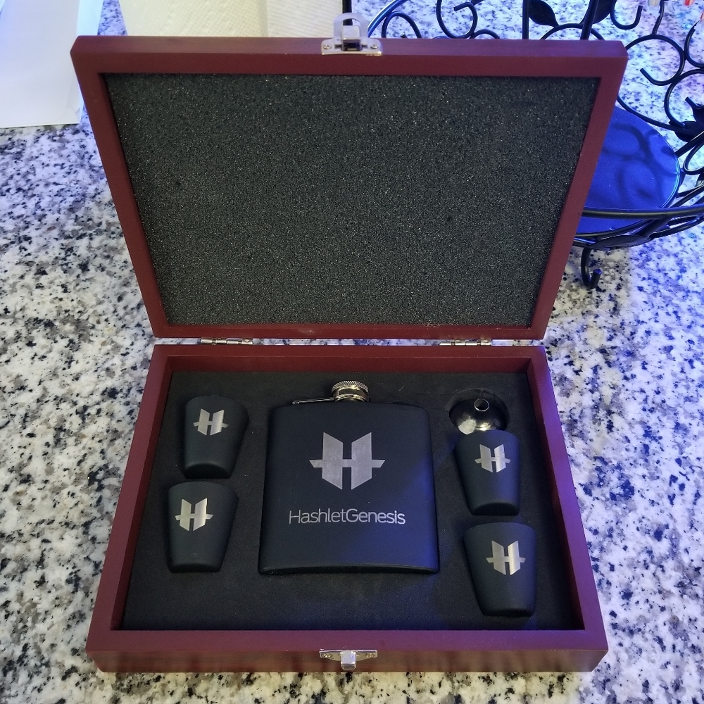 HashletGenesis Flask Set with Box